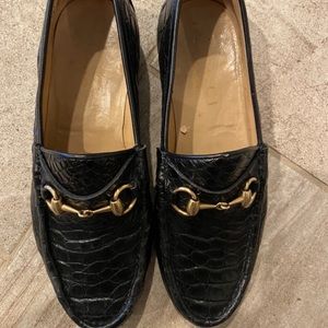 Gucci Mens Jordaan crocodile loafer - black
